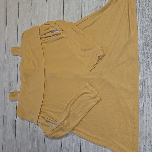 Soft Surroundings Cold Shoulder Long Sleeve Tunic w/ Zipper Yellow Size XL NWOT - Picture 2 of 9